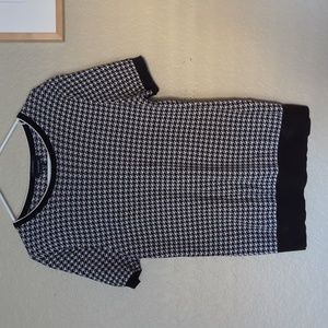 Lands End Houndstouth Blouse Collar, Sleeves and Bottom lined in Black